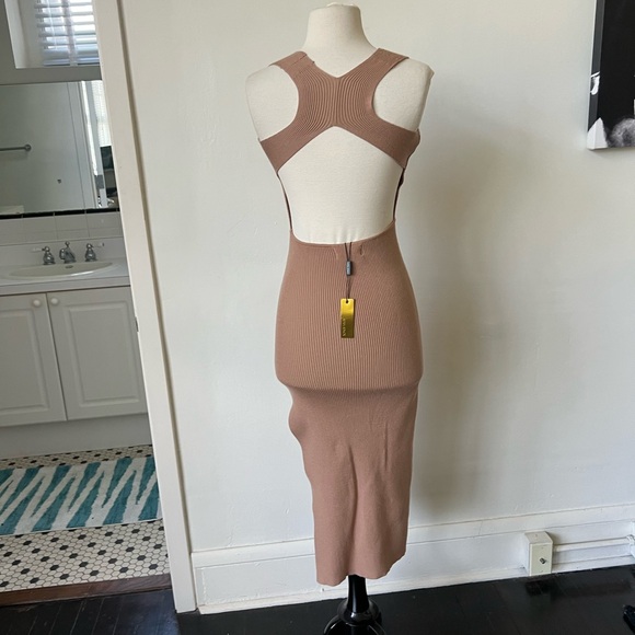 NWT Alexia Admor Ariana V Neck Cut Out Backless Ribbed Nude Midi Dress XS - Picture 6 of 8